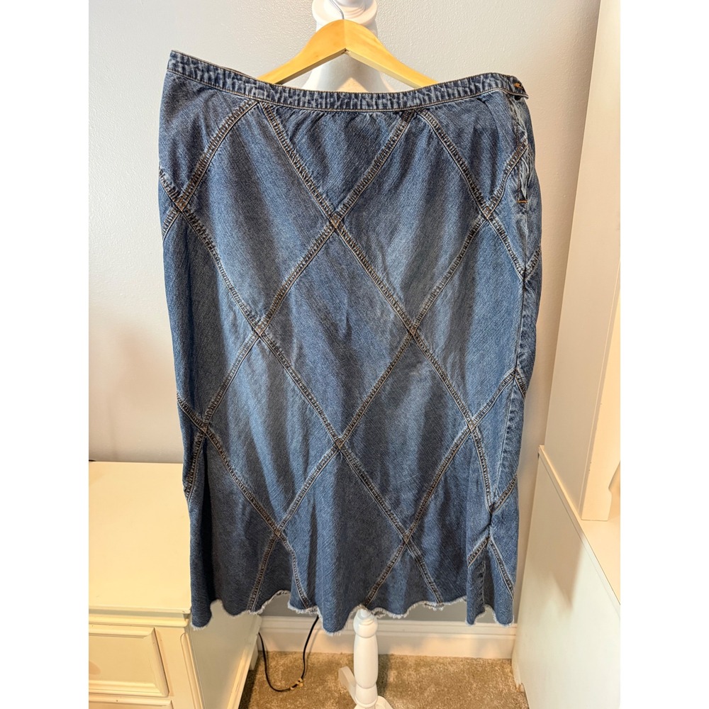 Blue Denim Diamond Seam Midi Skirt Raw Hem Medium Wash Womens Plus Size - Picture 2 of 6